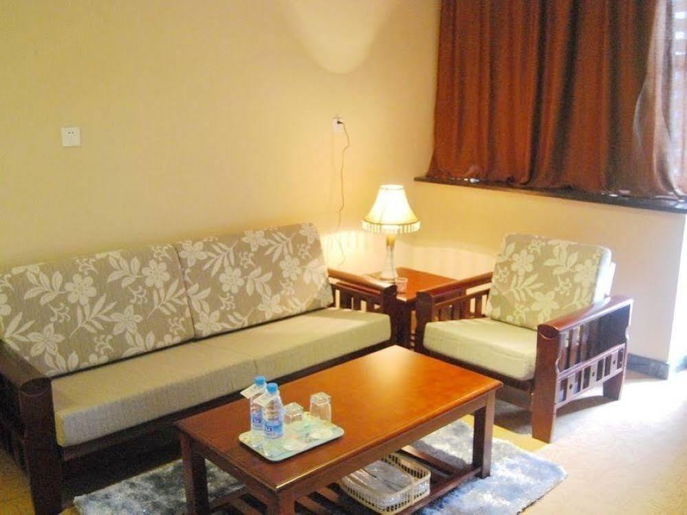 Mo'Er Holiday Hotel Nantong Exteriör bild